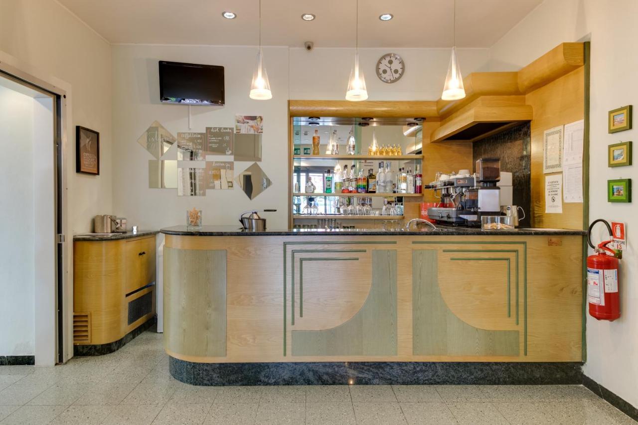 Hotel Villa Merope Rimini Luaran gambar