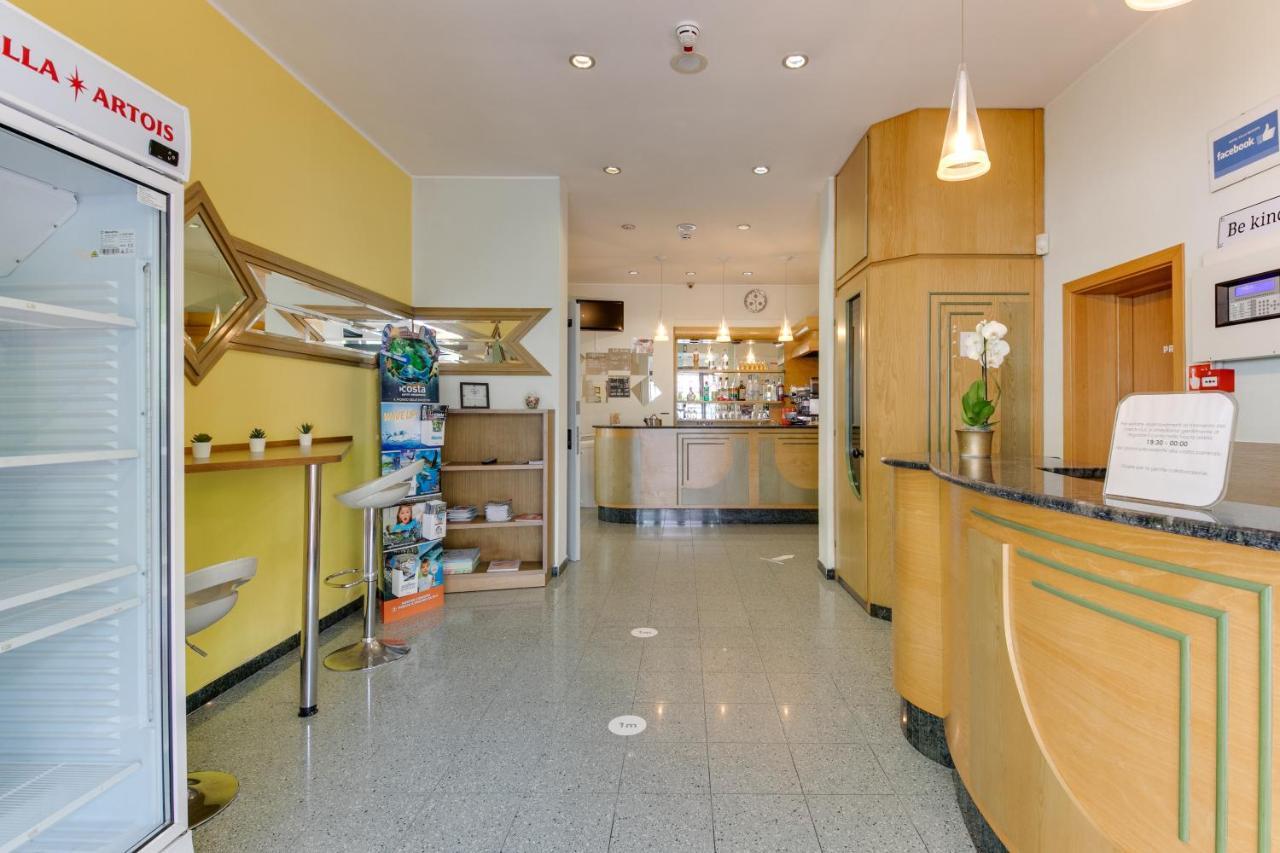 Hotel Villa Merope Rimini Luaran gambar