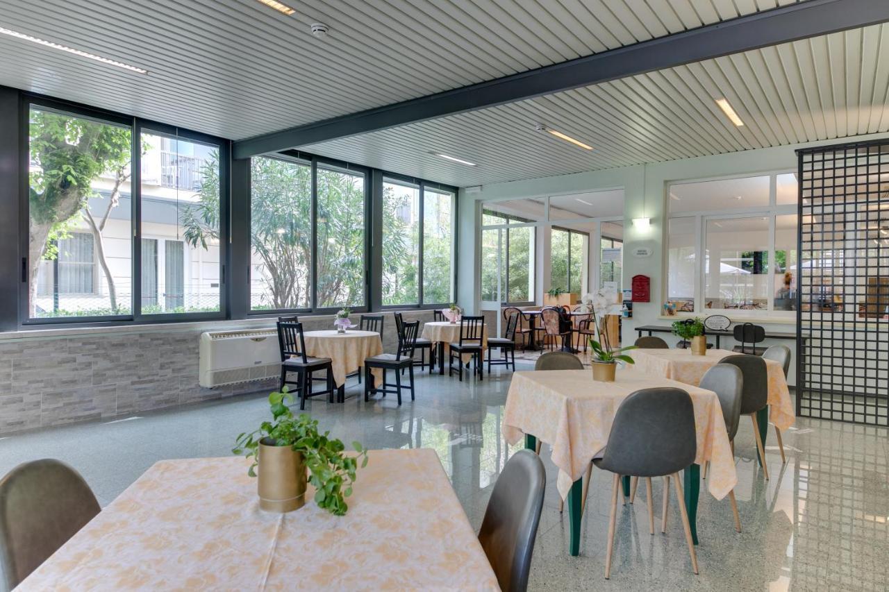 Hotel Villa Merope Rimini Luaran gambar