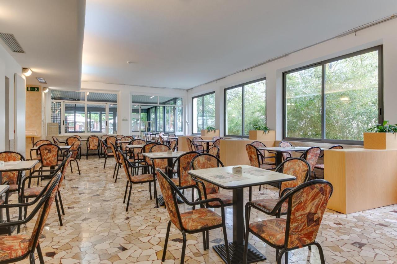 Hotel Villa Merope Rimini Luaran gambar